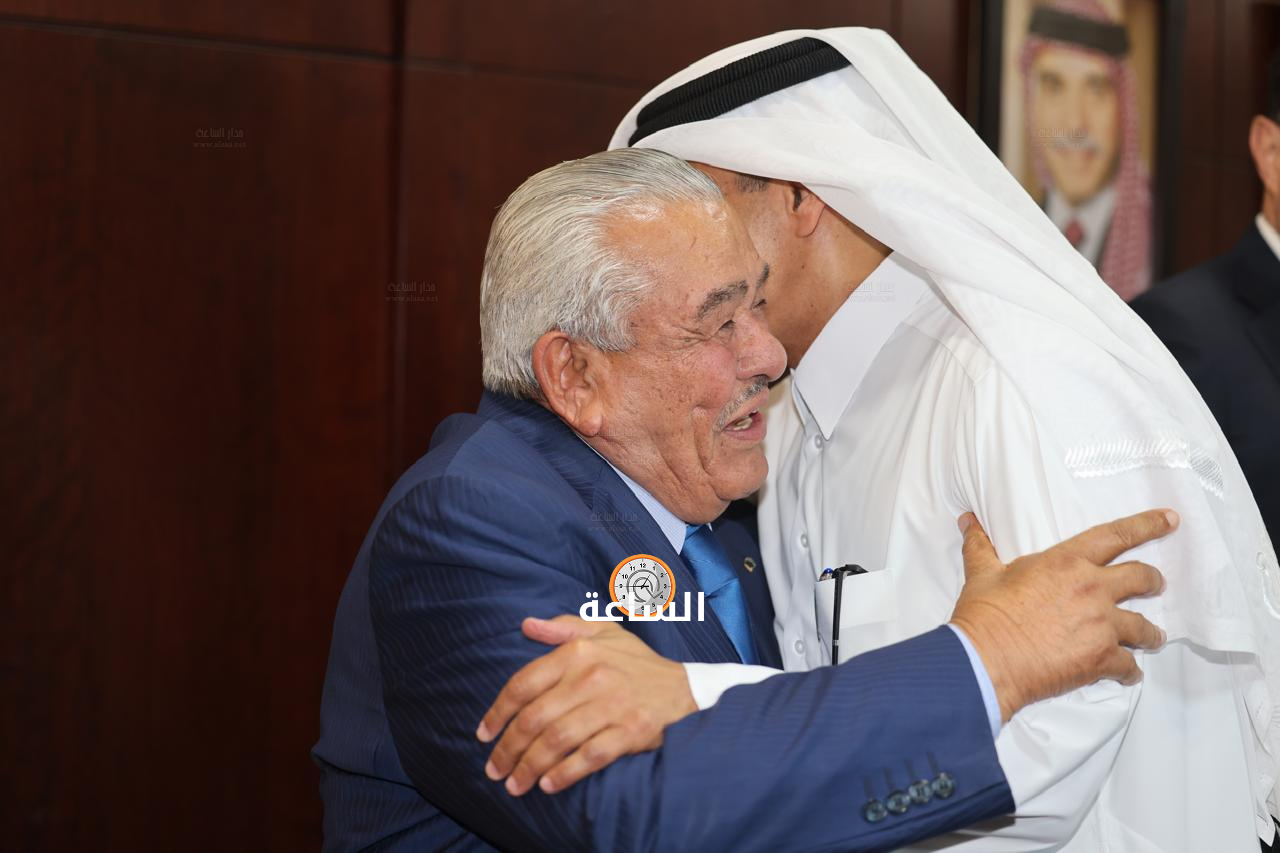 Madar Al-Saa Images 0.3527353532334422