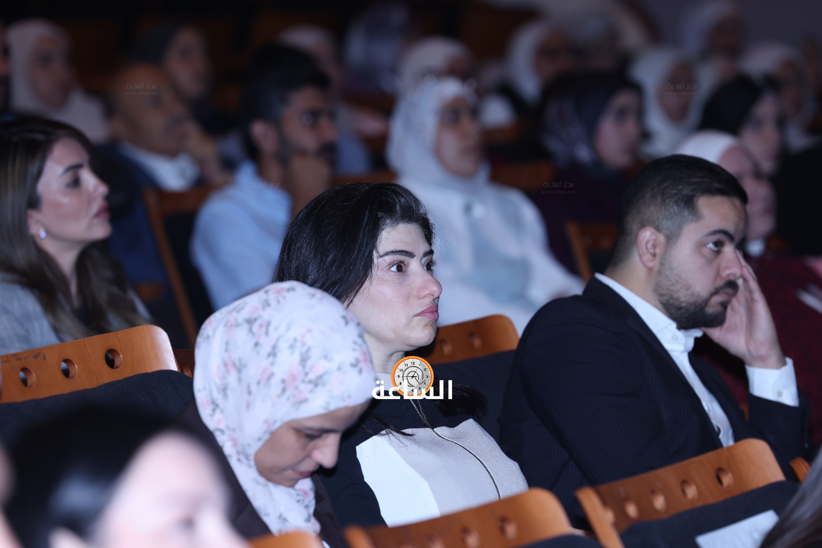 Madar Al-Saa Images 0.447850737491603