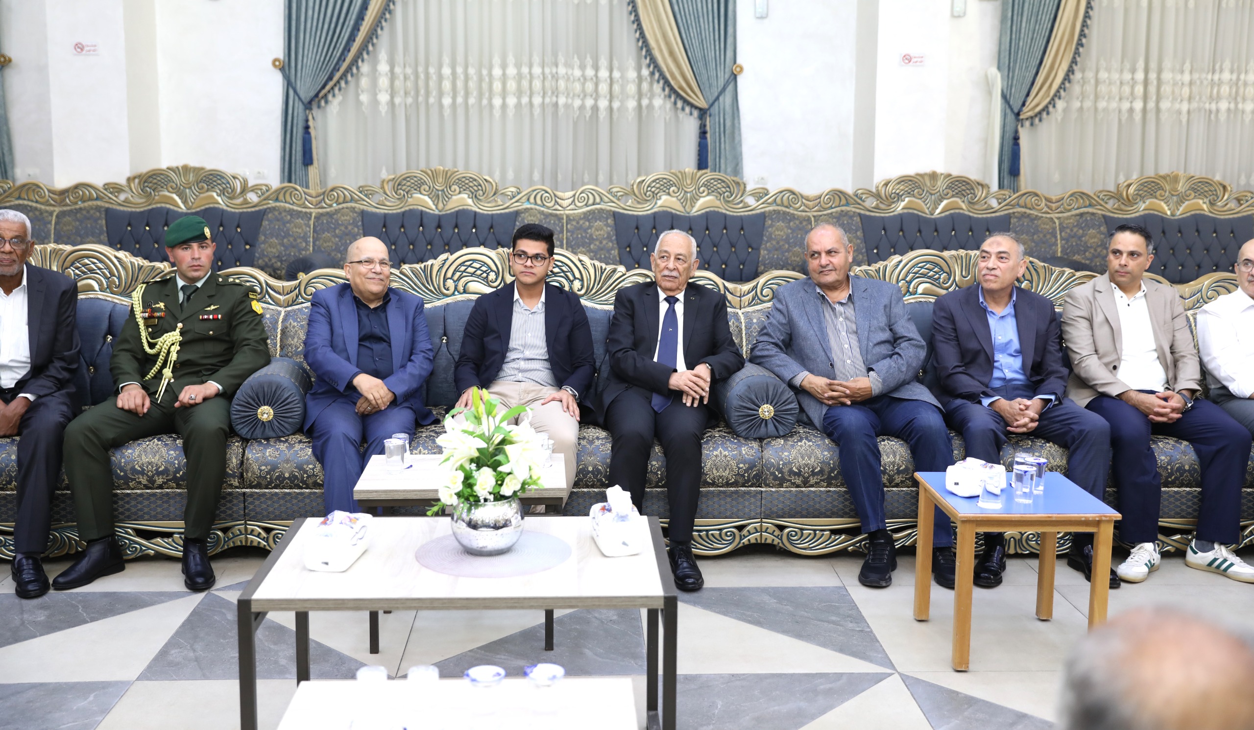 Madar Al-Saa Images 0.8599027994582396