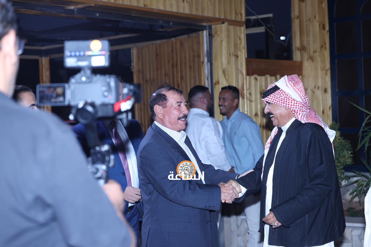 Madar Al-Saa Images 0.4511805454418203