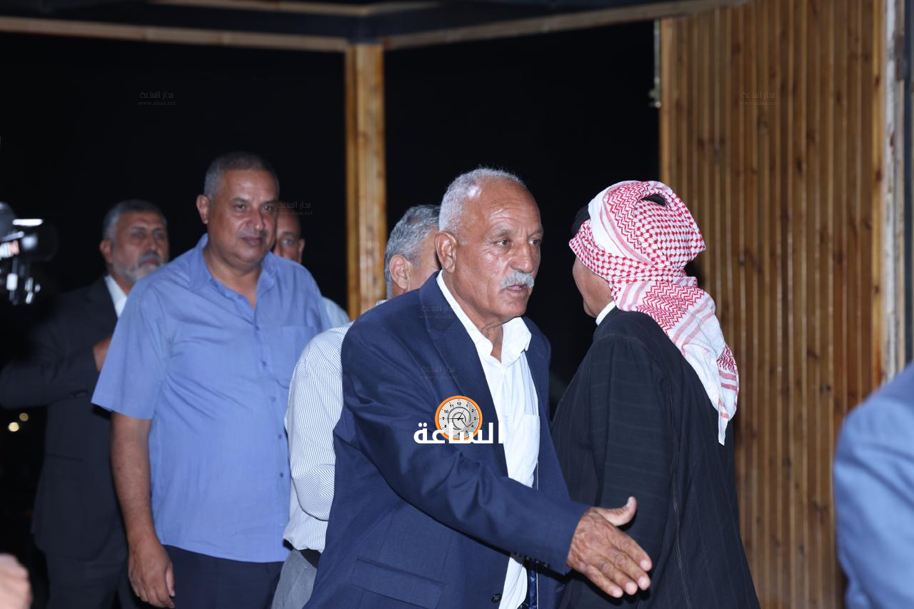 Madar Al-Saa Images 0.6646878198375238
