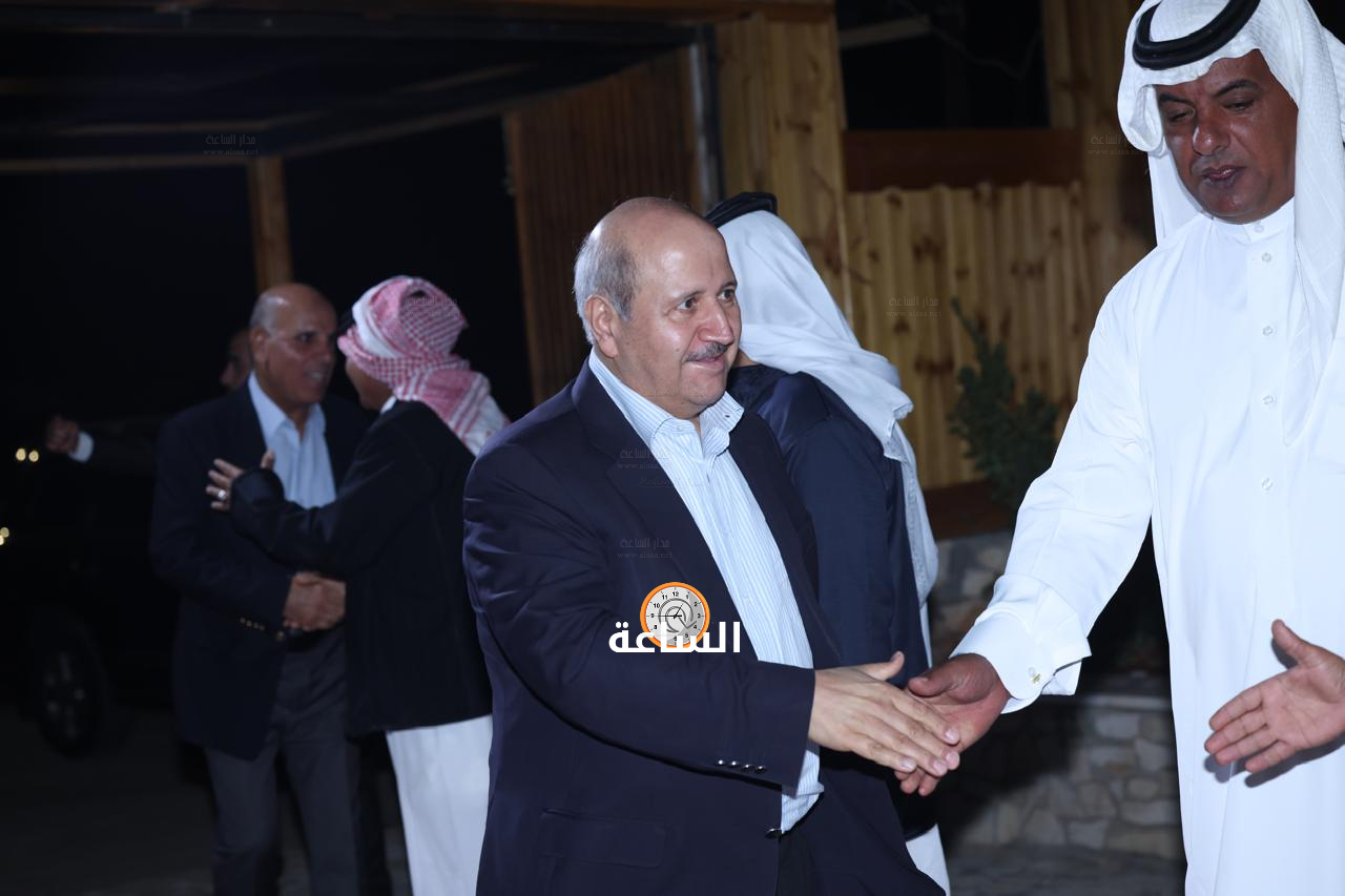 Madar Al-Saa Images 0.47178787408571043