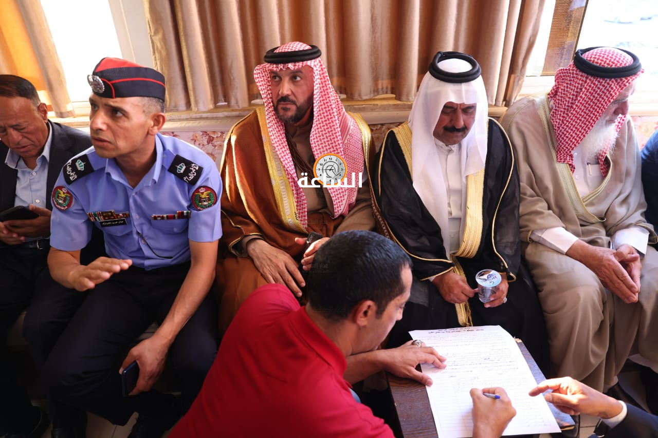 Madar Al-Saa Images 0.7504853230116325