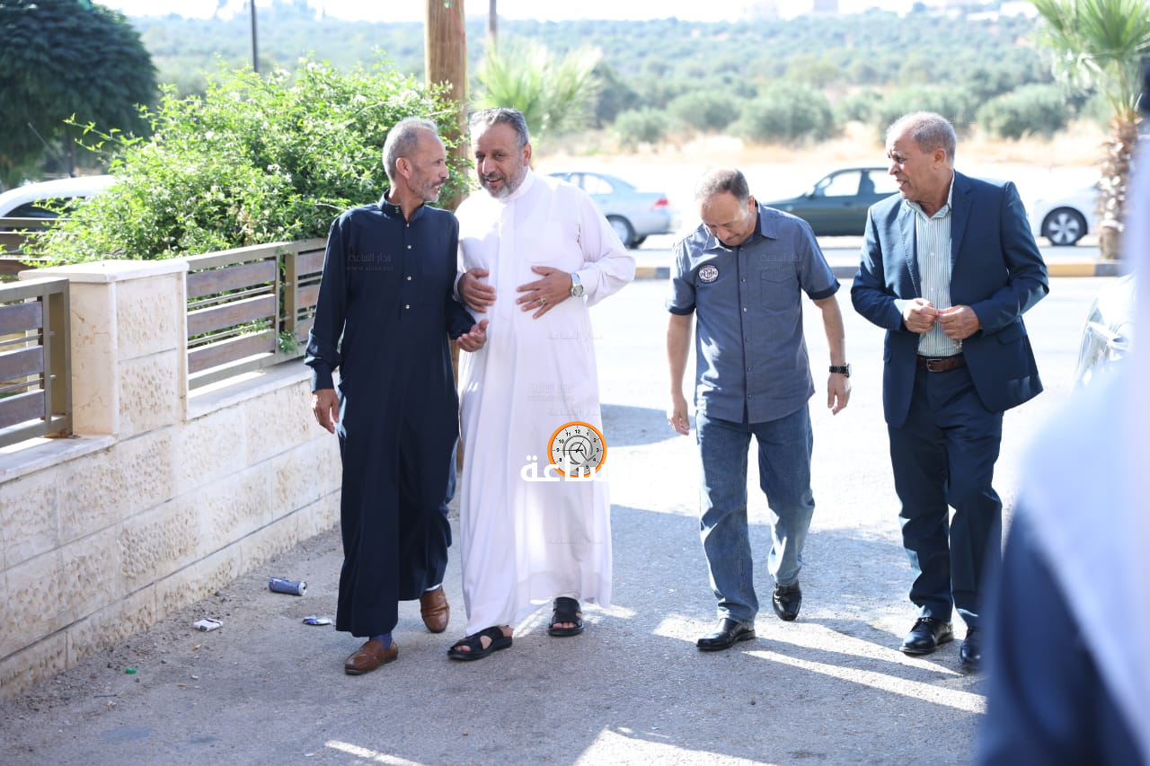Madar Al-Saa Images 0.8681857300025375