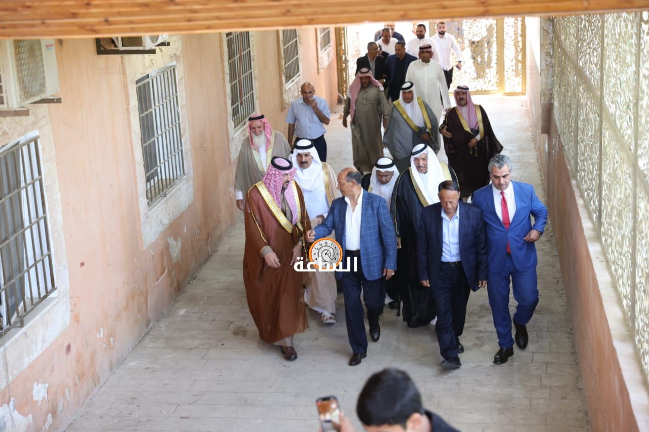 Madar Al-Saa Images 0.7133179276807119
