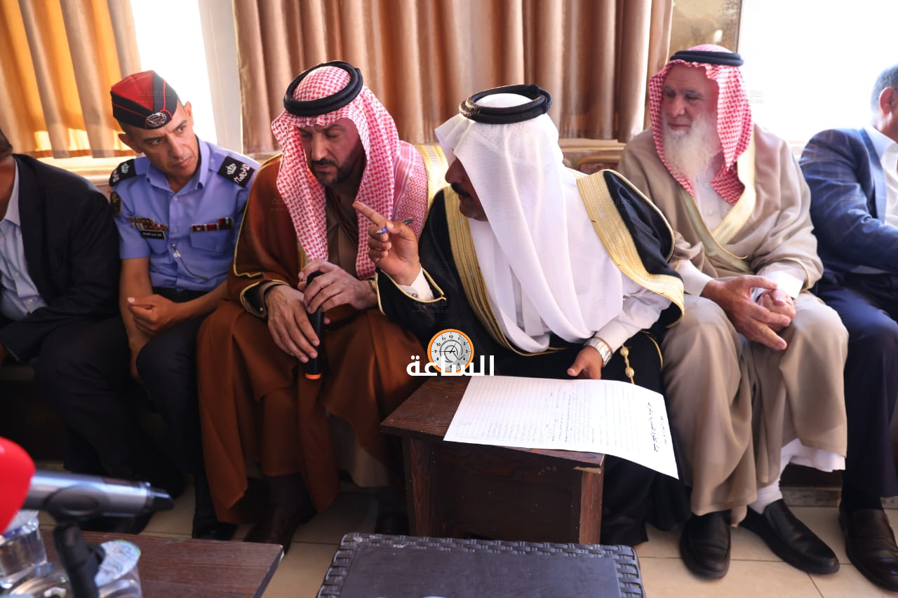 Madar Al-Saa Images 0.7922046633955061