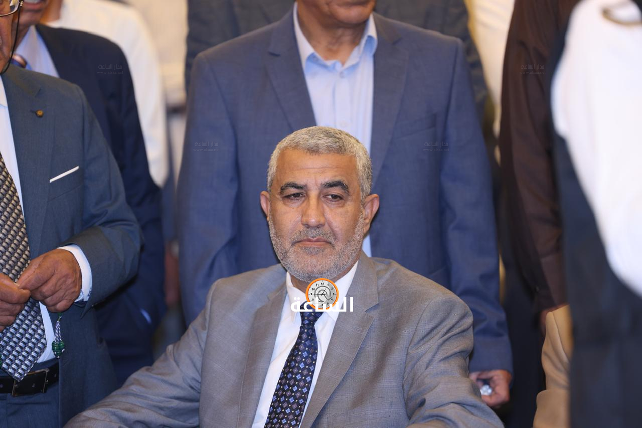Madar Al-Saa Images 0.4912346127890086