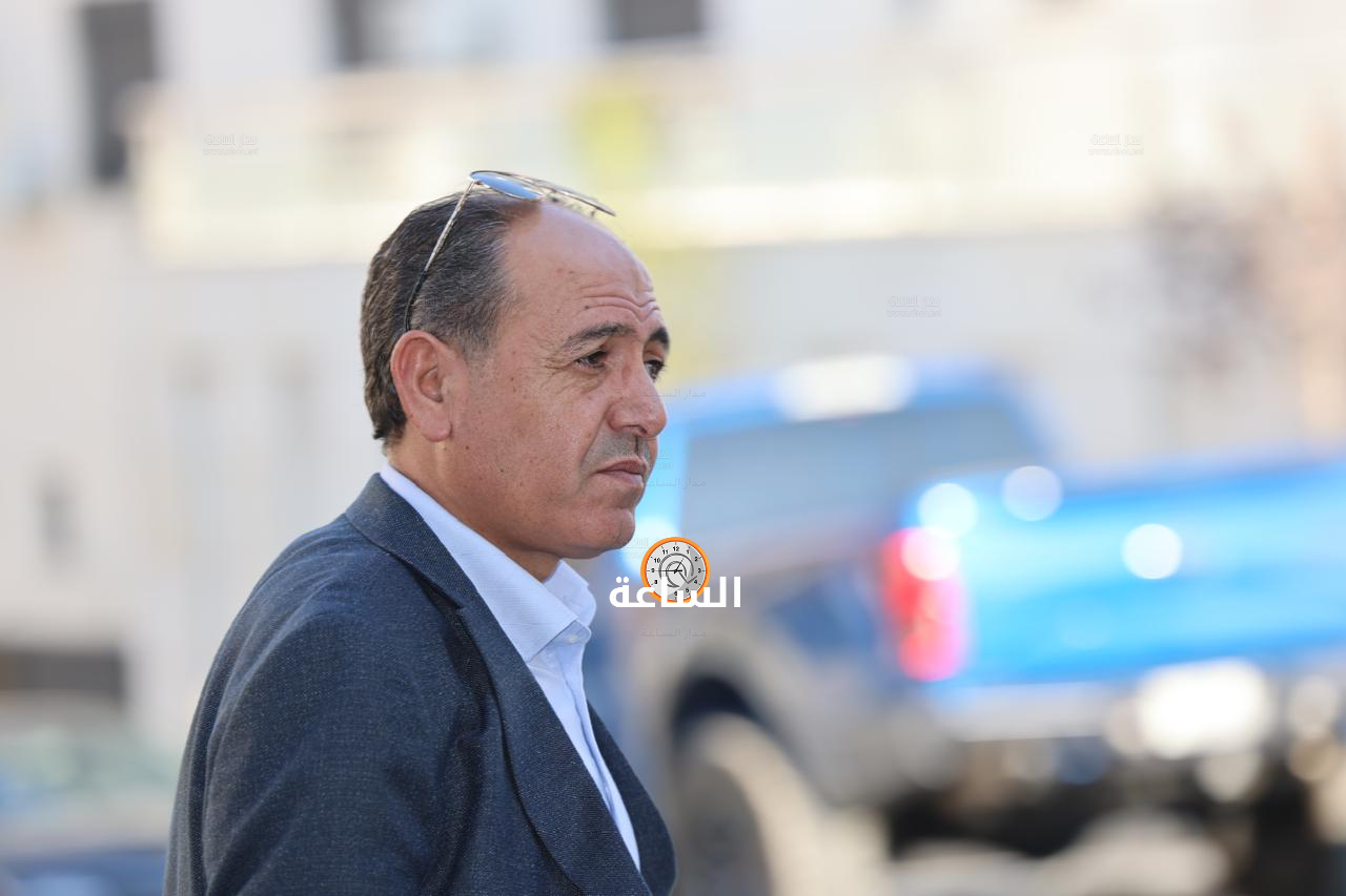 Madar Al-Saa Images 0.7714297033602515