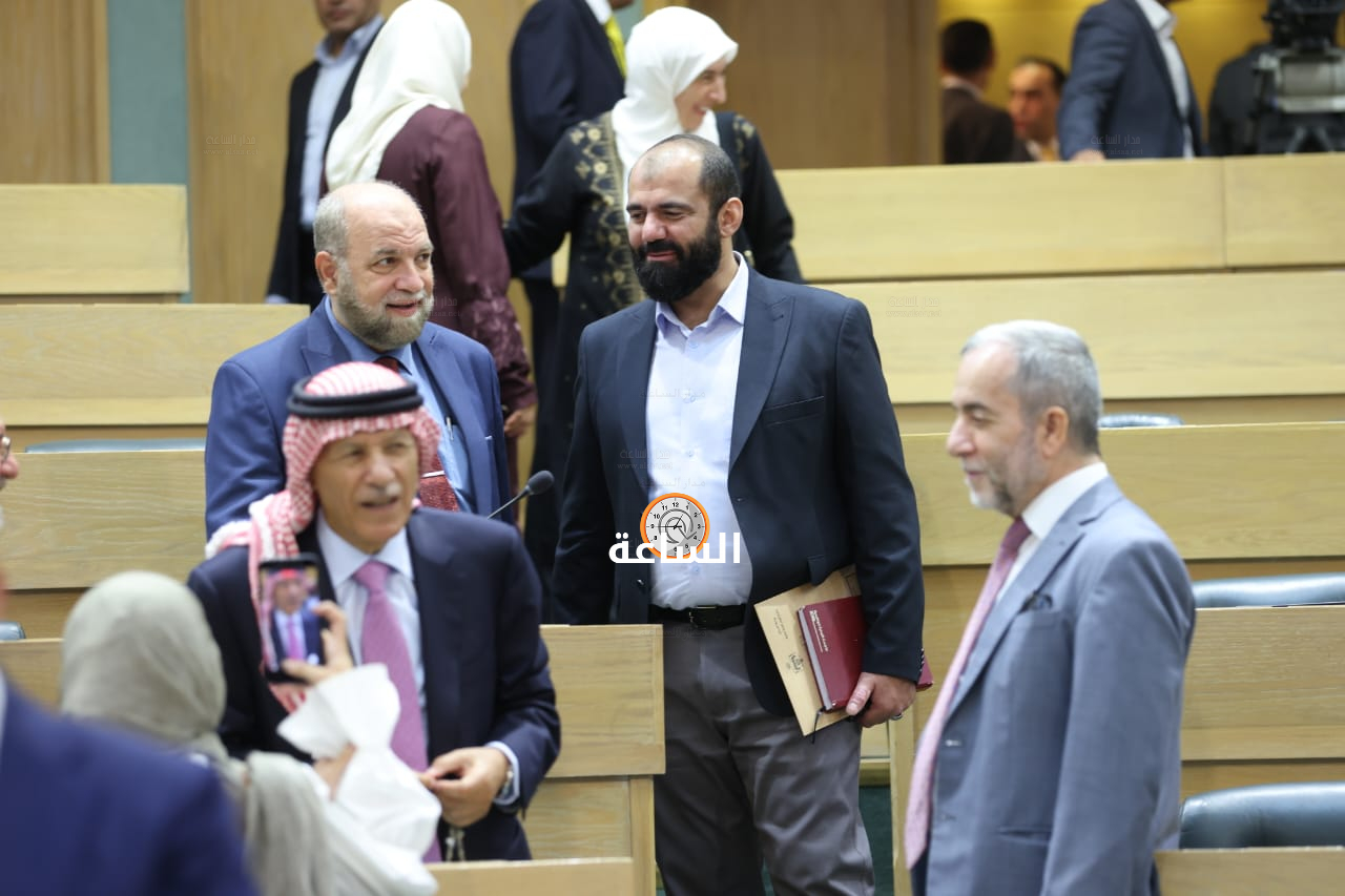 Madar Al-Saa Images 0.6184001019585839