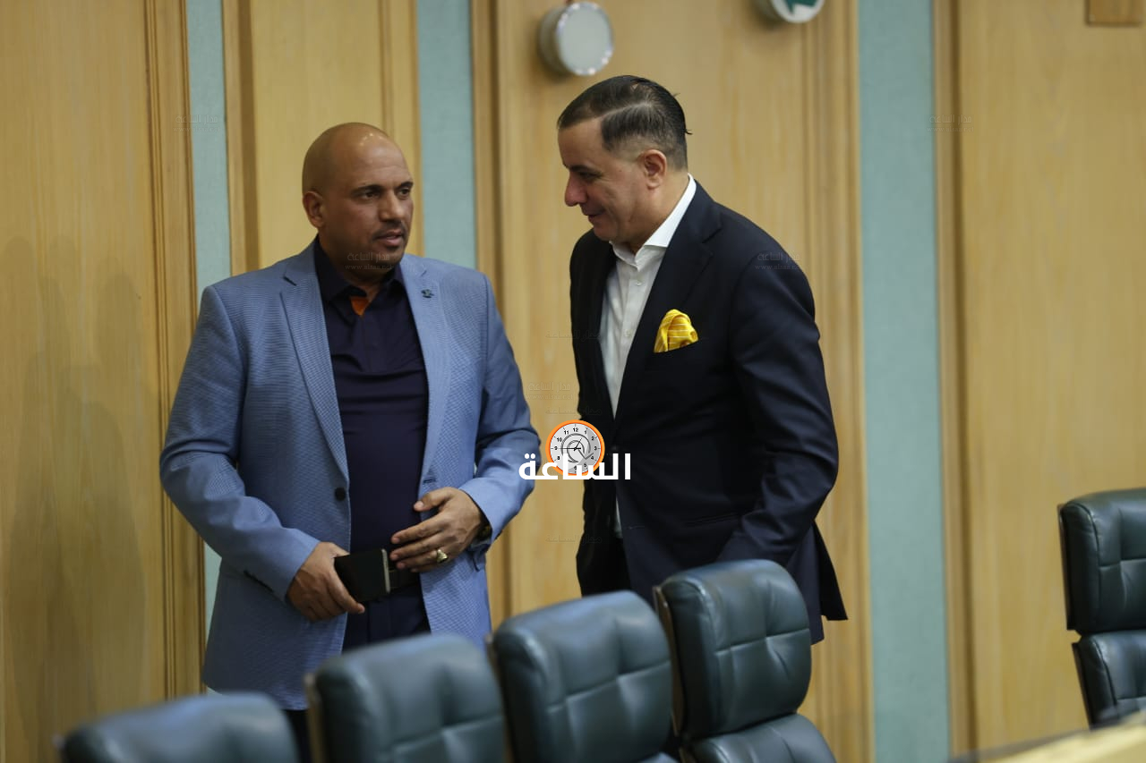 Madar Al-Saa Images 0.44873910511478055
