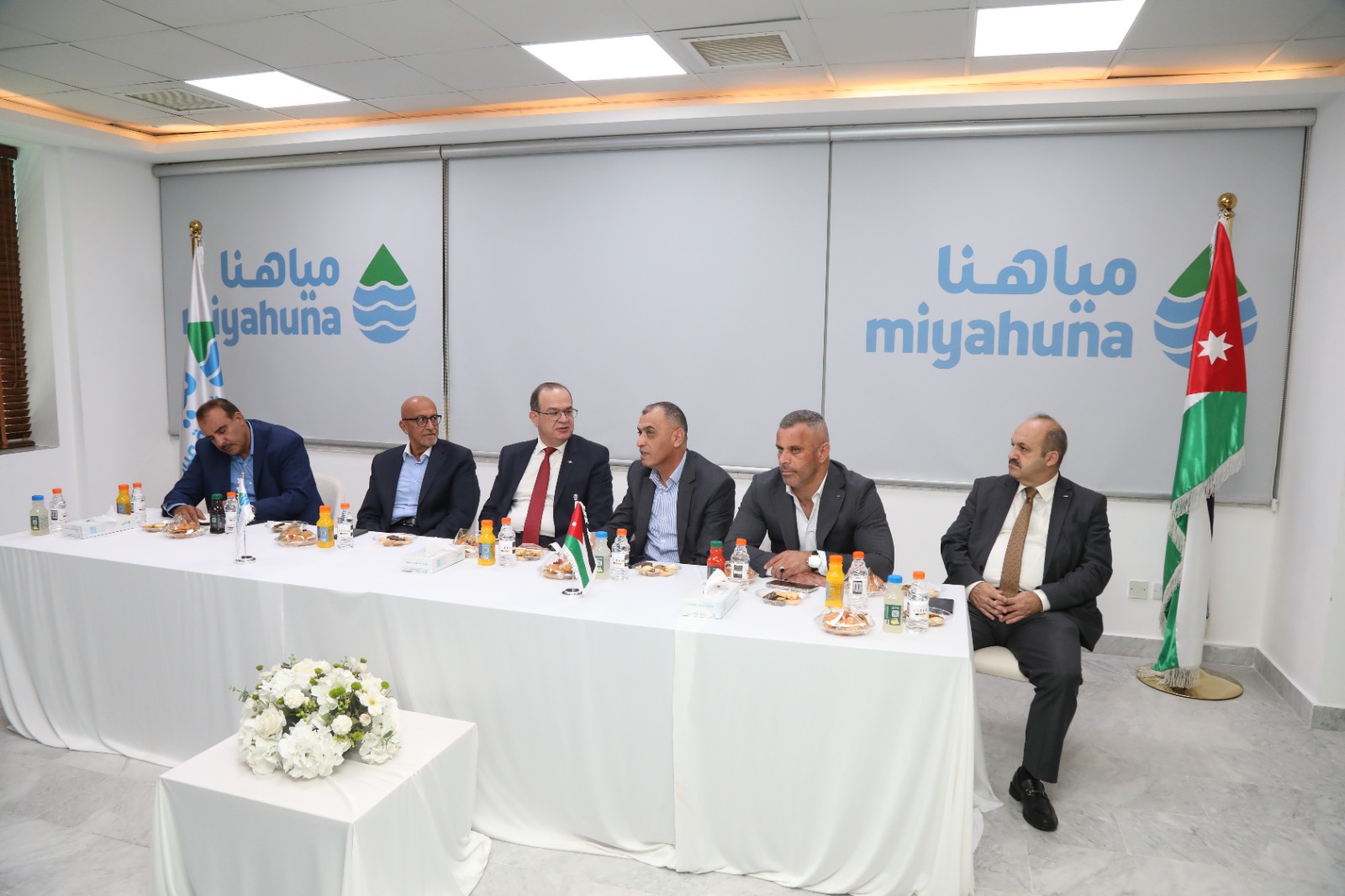 Madar Al-Saa Images 0.432536727759138