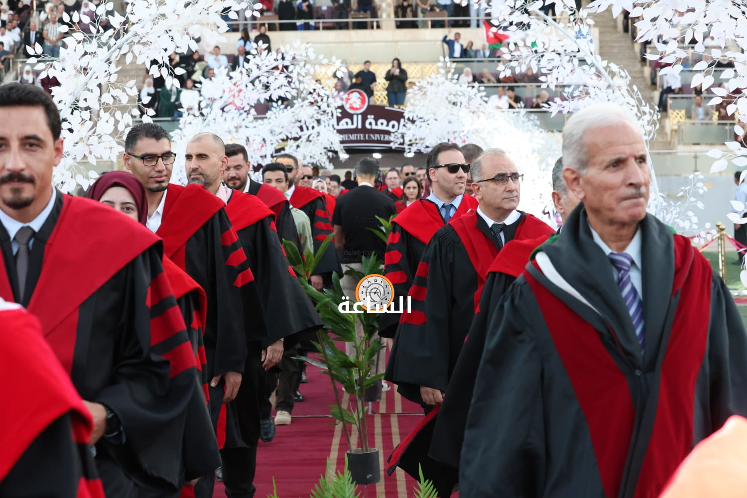 Madar Al-Saa Images 0.3638107656099019