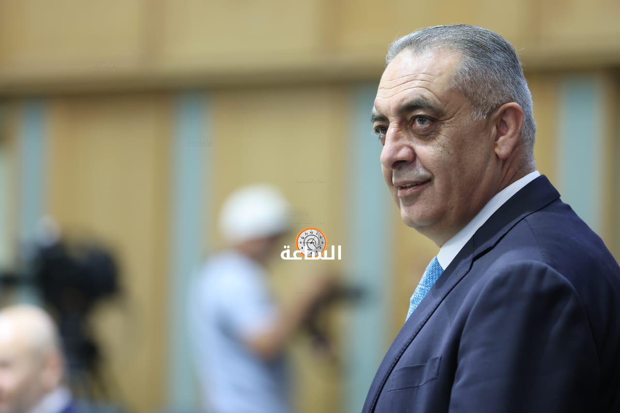 Madar Al-Saa Images 0.5670795724614429
