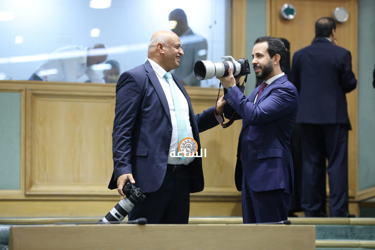 Madar Al-Saa Images 0.2493631788313695