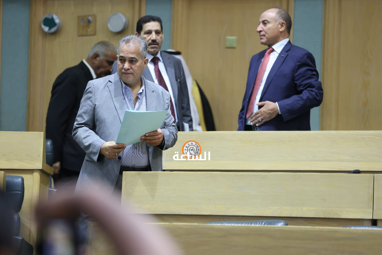 Madar Al-Saa Images 0.7483808655701013