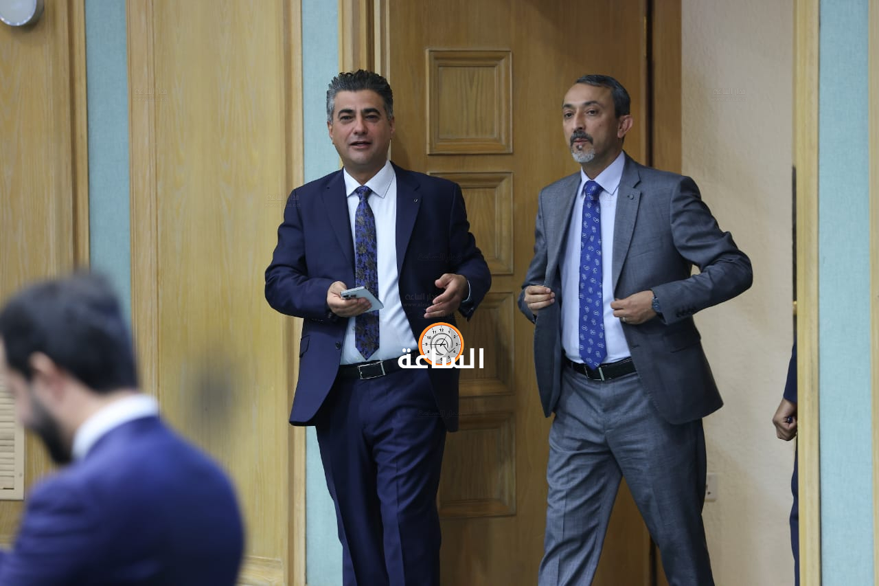 Madar Al-Saa Images 0.9396680179173258