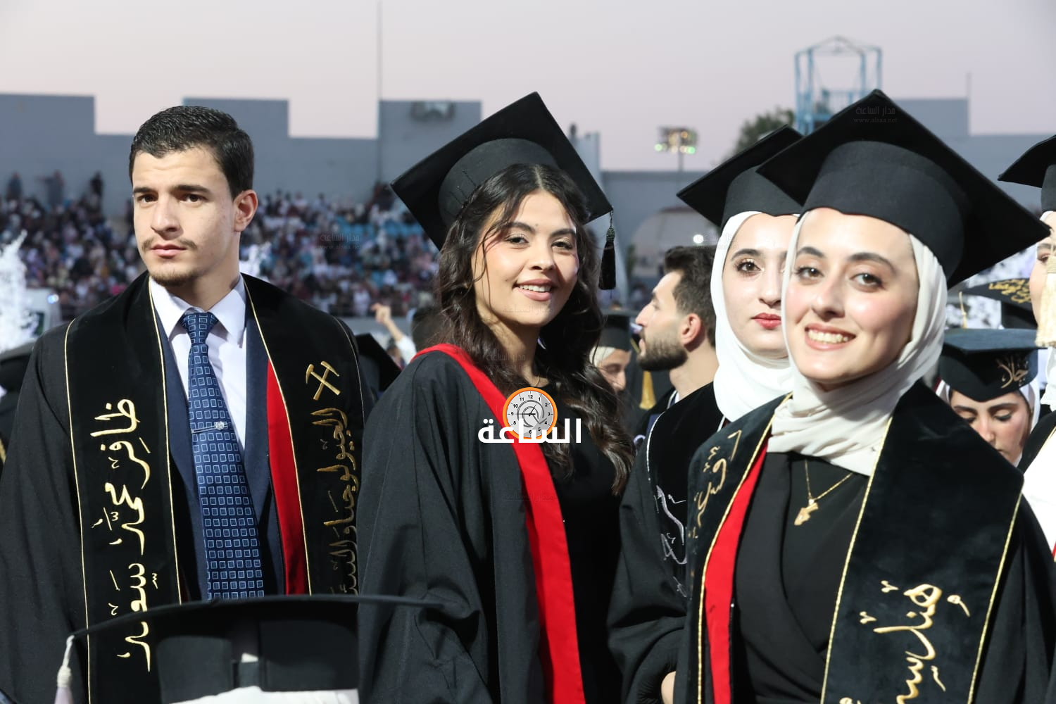 Madar Al-Saa Images 0.8522268327003806