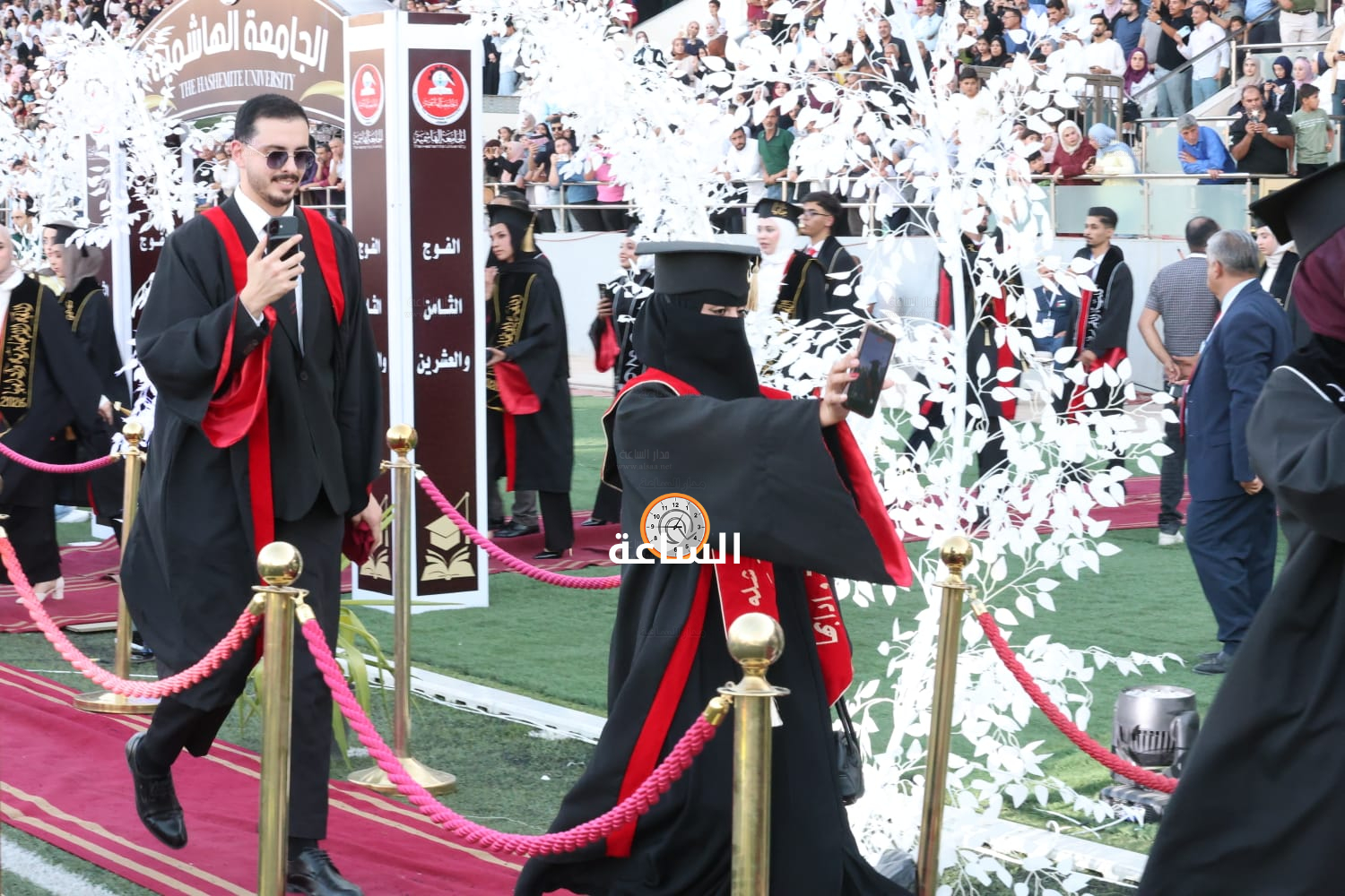 Madar Al-Saa Images 0.2538643203923684