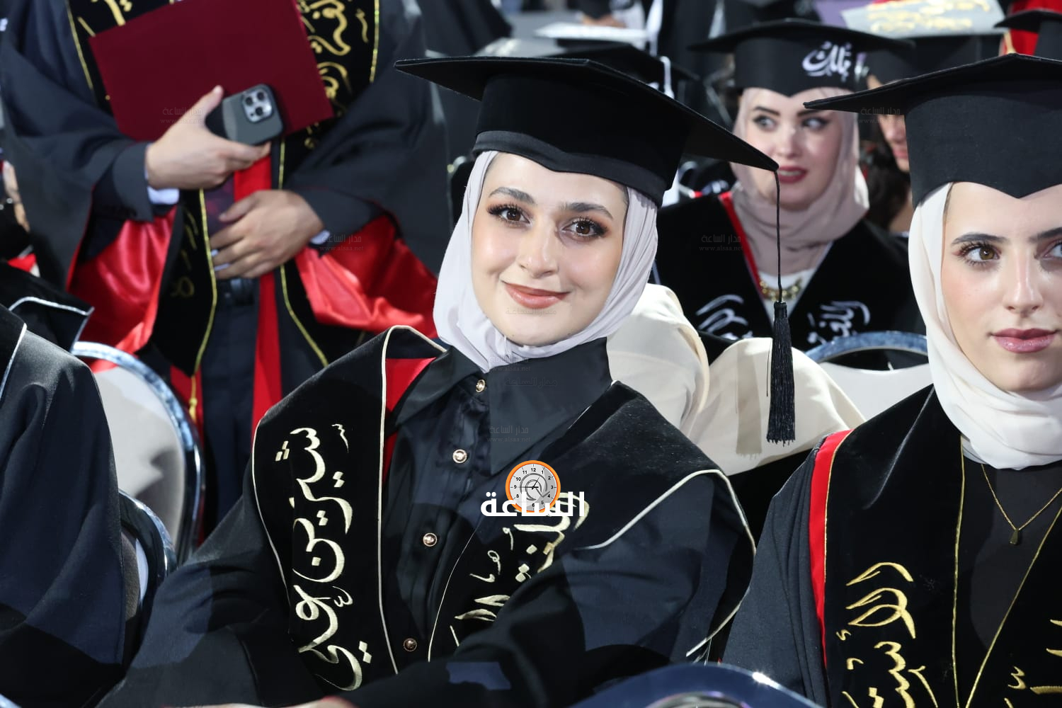 Madar Al-Saa Images 0.9368526566368771
