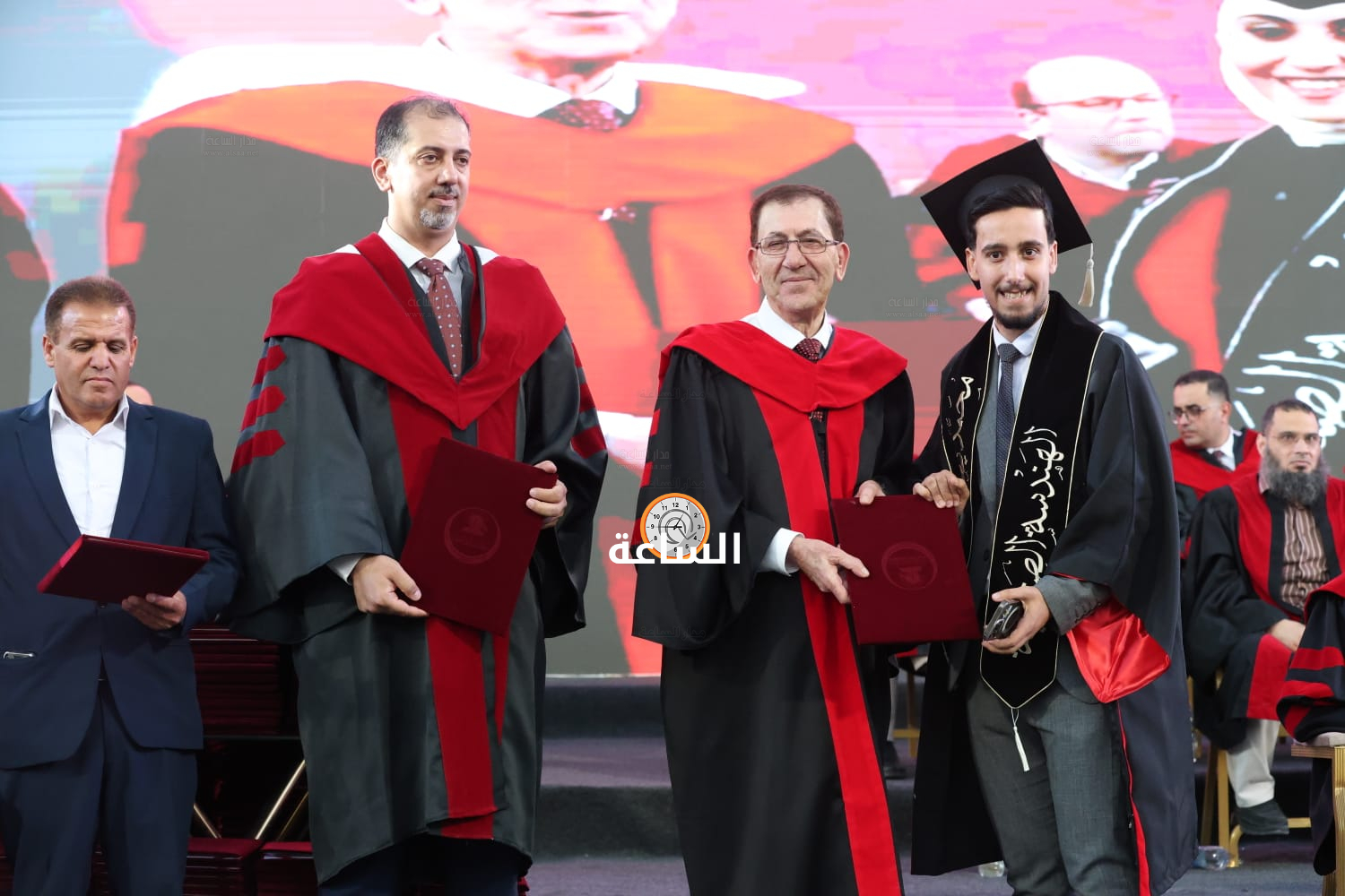 Madar Al-Saa Images 0.375399765182829