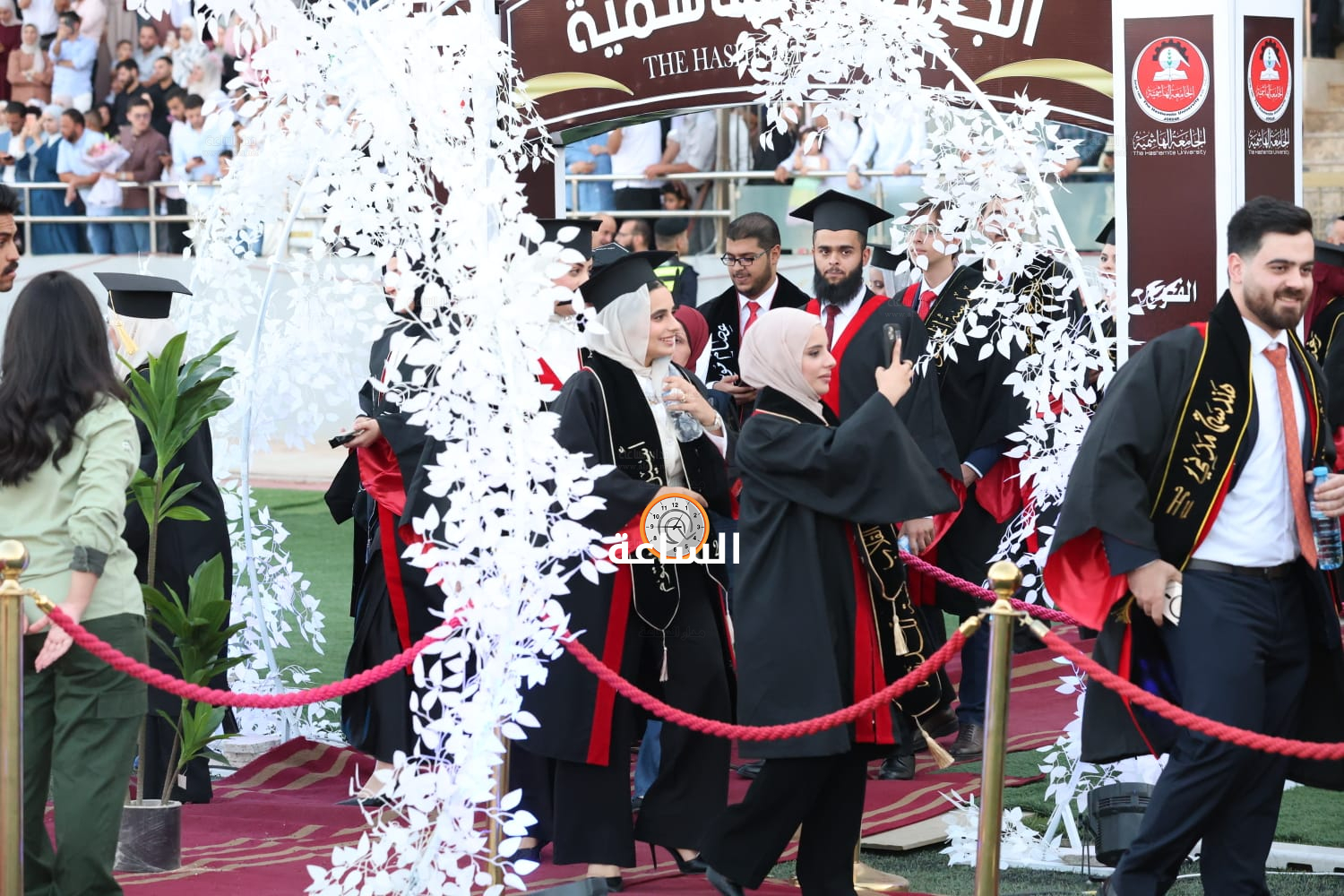 Madar Al-Saa Images 0.5000917352575831