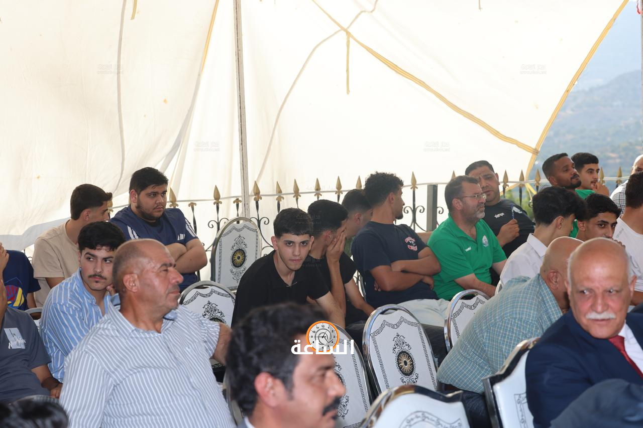 Madar Al-Saa Images 0.4230538035204906