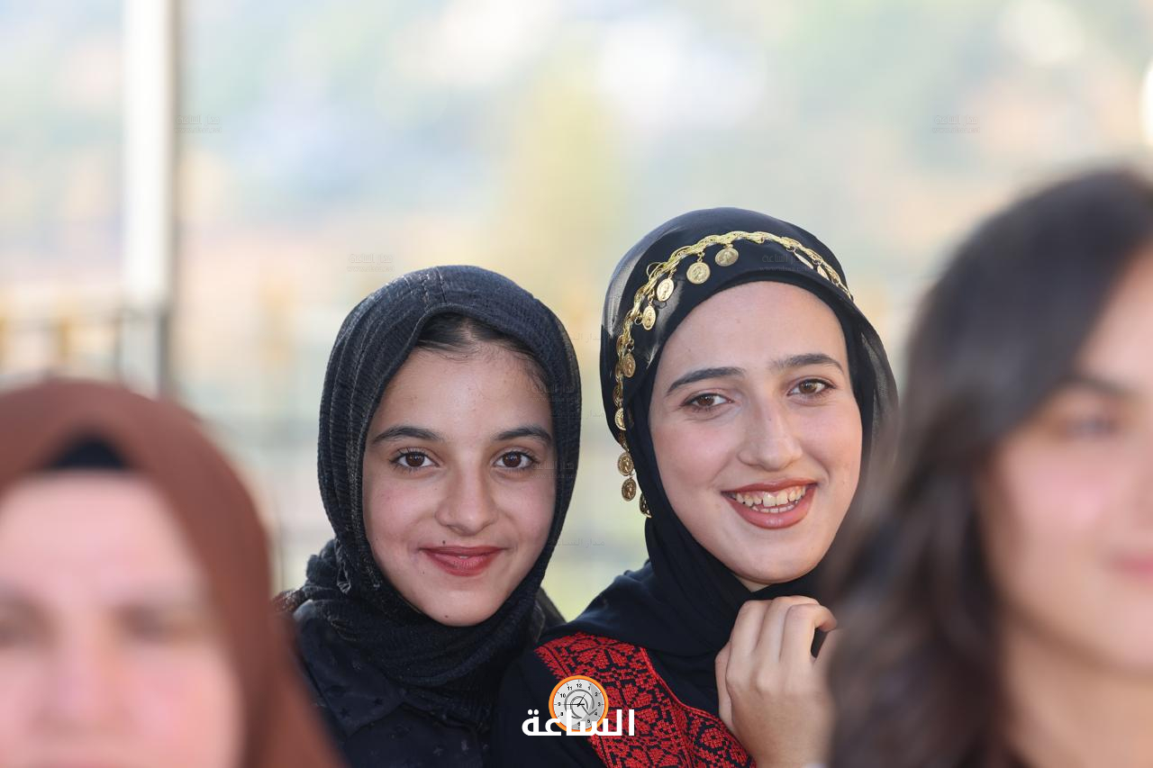 Madar Al-Saa Images 0.24884716176701616
