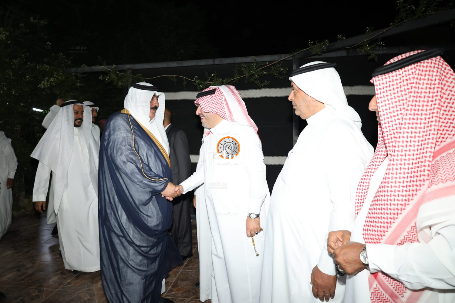 Madar Al-Saa Images 0.046254115326984535