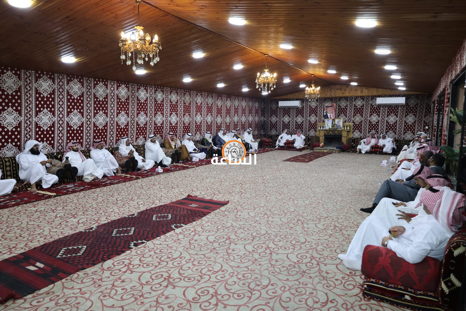 Madar Al-Saa Images 0.9330590633783822