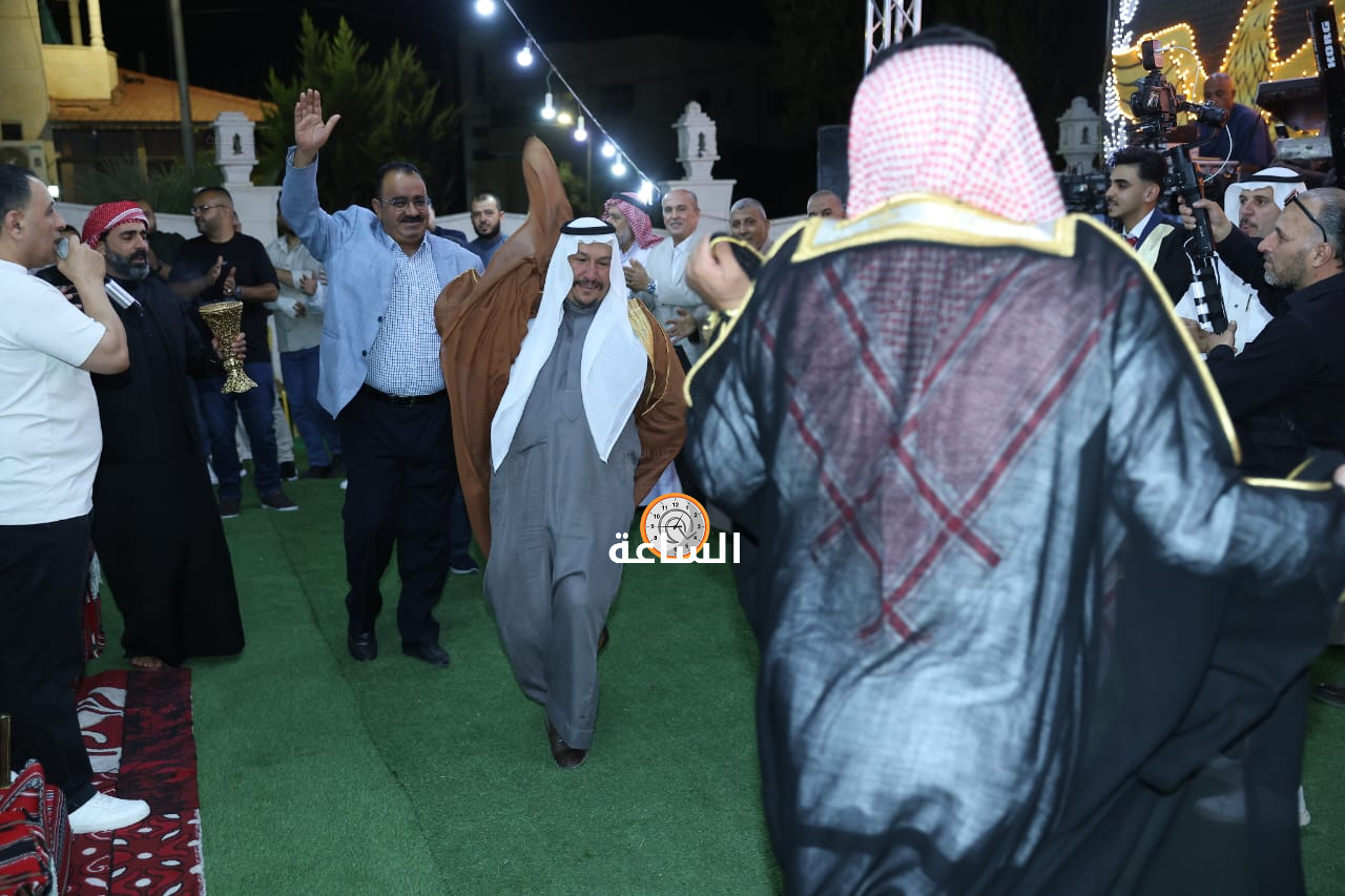 Madar Al-Saa Images 0.8450374354238072