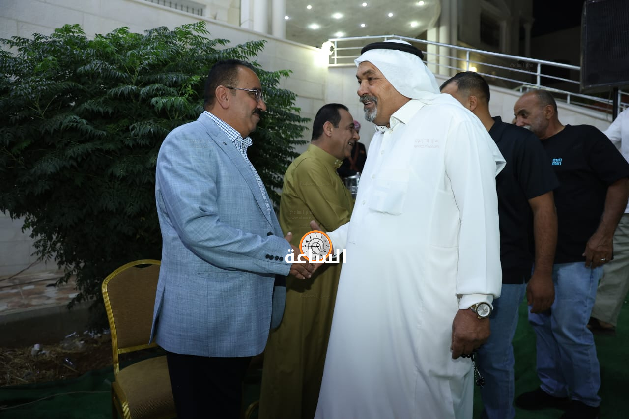 Madar Al-Saa Images 0.3356554105439167