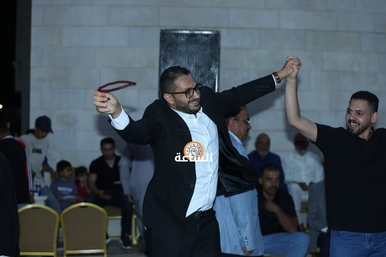 Madar Al-Saa Images 0.083646717679835