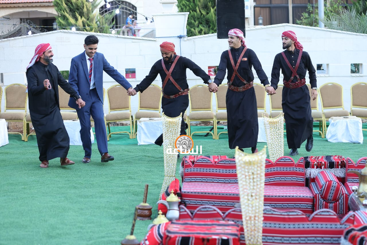 Madar Al-Saa Images 0.9588470663458356