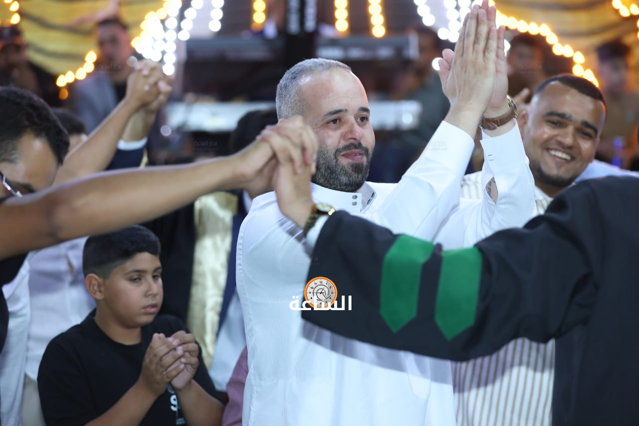 Madar Al-Saa Images 0.7320353938035186