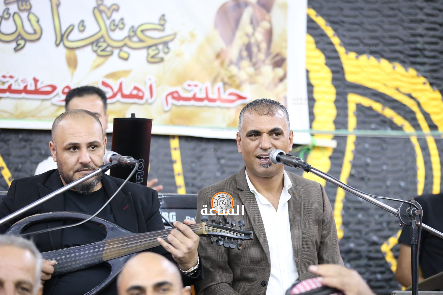 Madar Al-Saa Images 0.8354498214484137