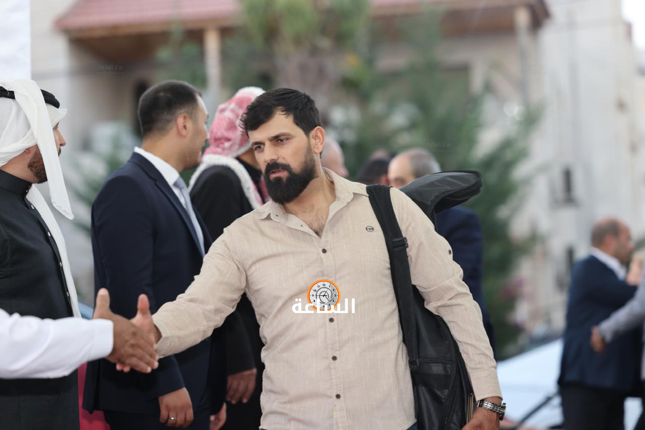 Madar Al-Saa Images 0.6161131792223823