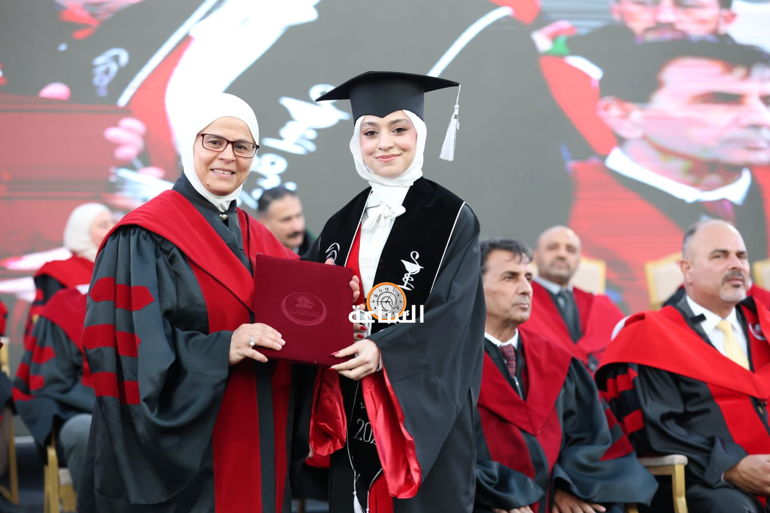 Madar Al-Saa Images 0.5799880642730081