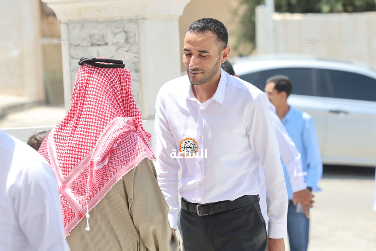 Madar Al-Saa Images 0.9588844220435642