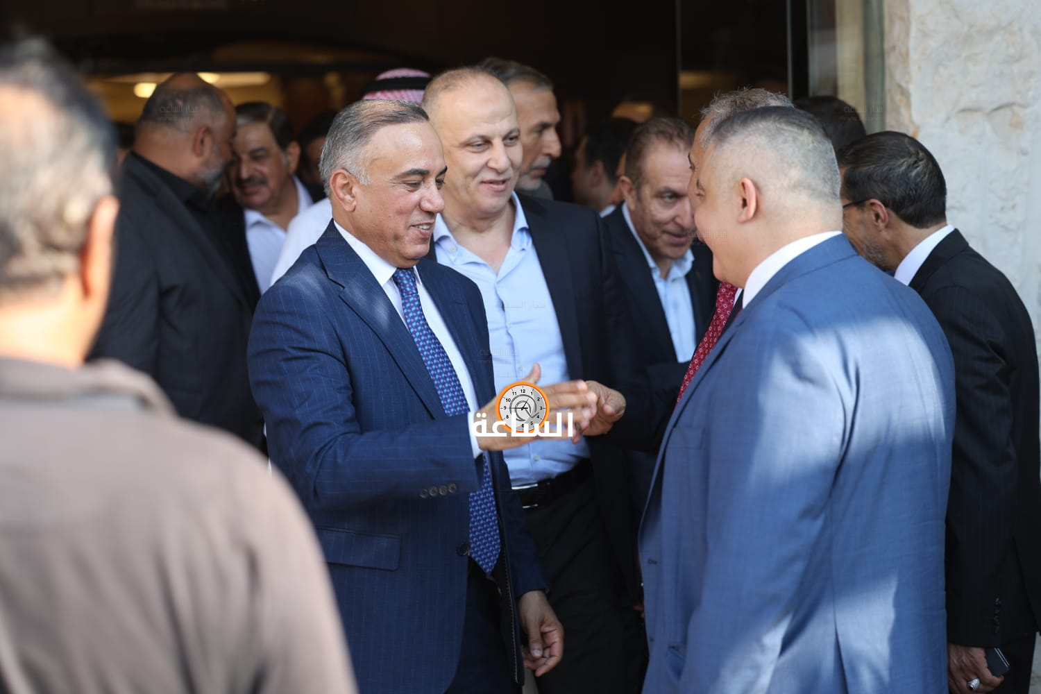 Madar Al-Saa Images 0.7915558979629135