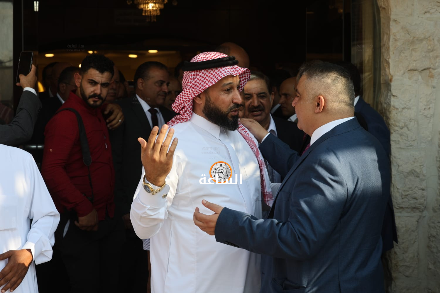 Madar Al-Saa Images 0.13961127109170857