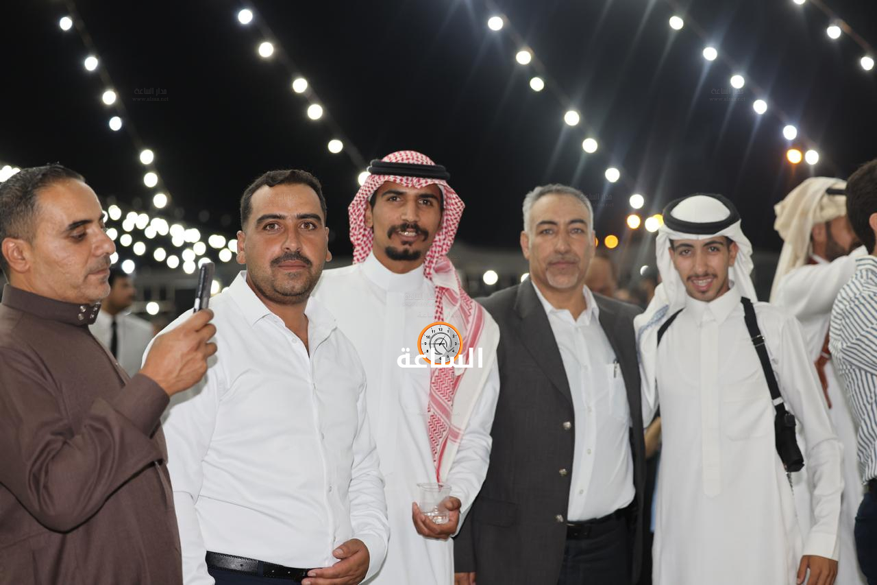 Madar Al-Saa Images 0.48815303634060647