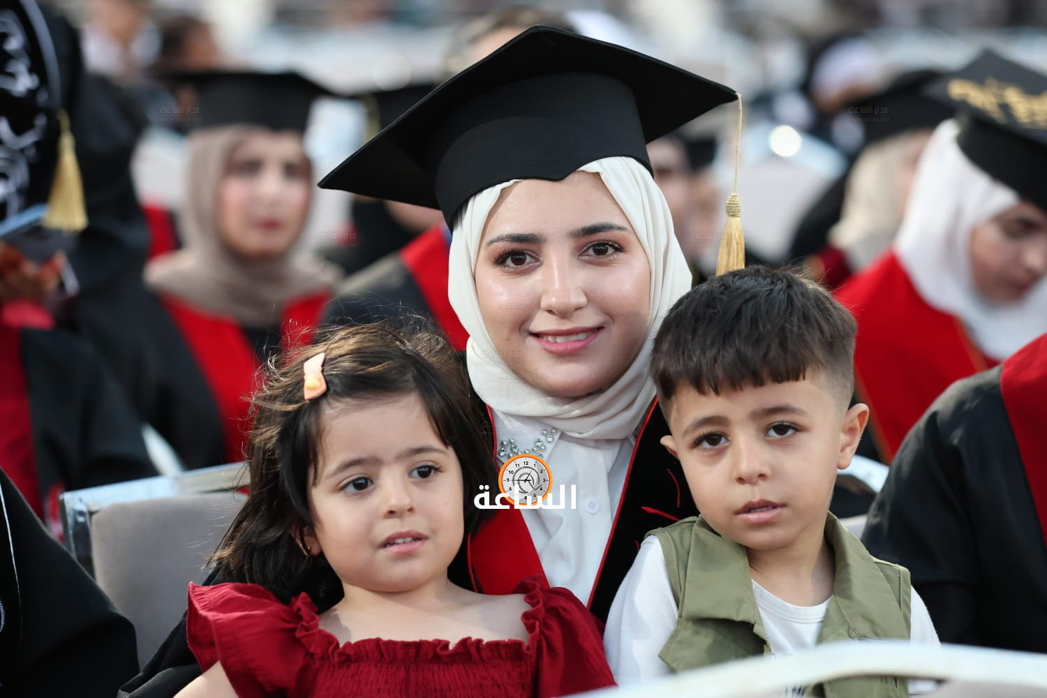 Madar Al-Saa Images 0.3819767292755428