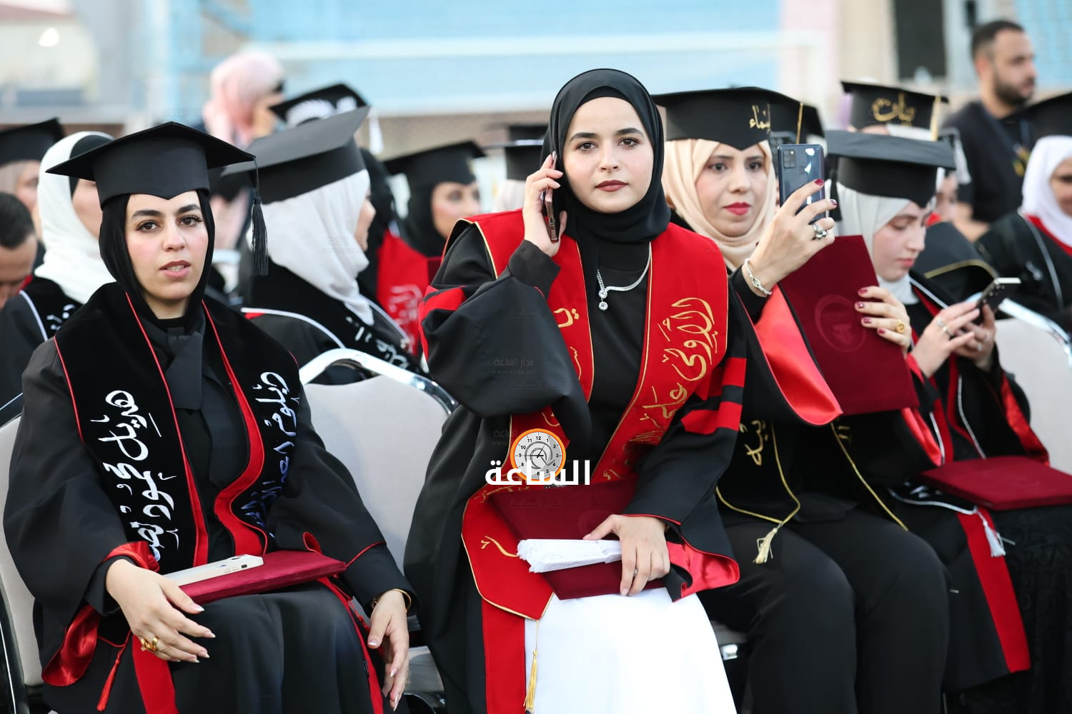 Madar Al-Saa Images 0.7787348441254124