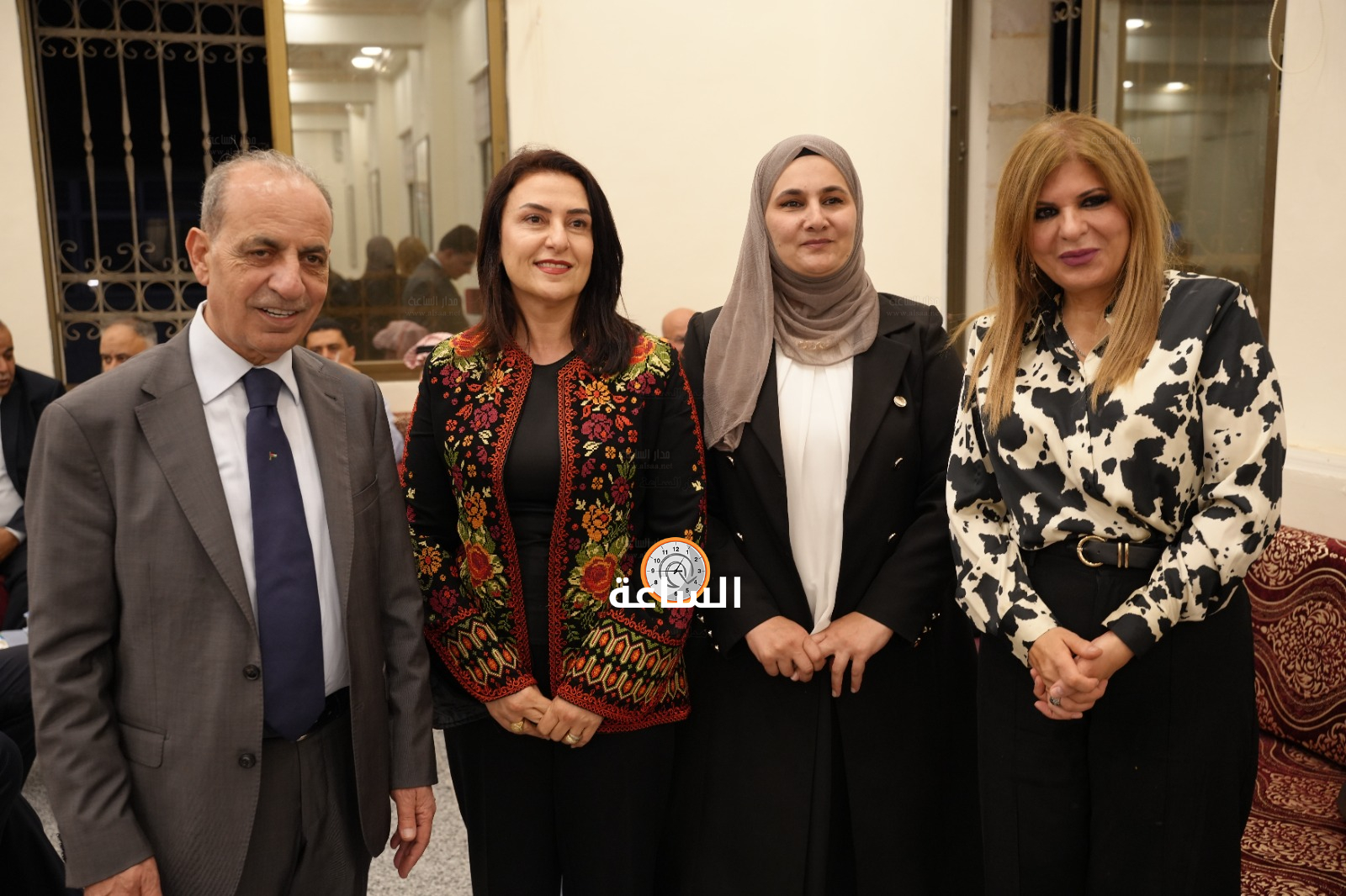Madar Al-Saa Images 0.381311189941704