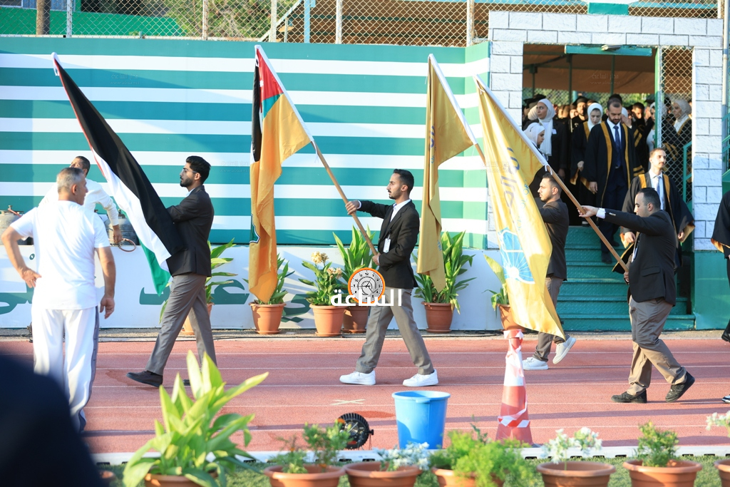 Madar Al-Saa Images 0.3498695445644251