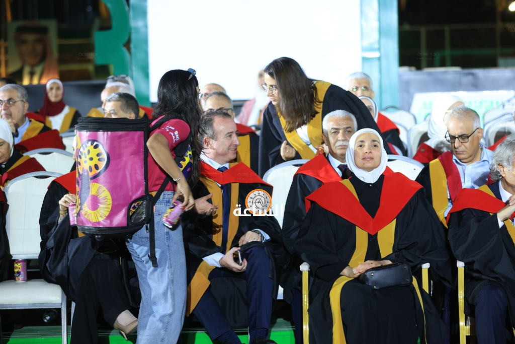 Madar Al-Saa Images 0.4883211120628056