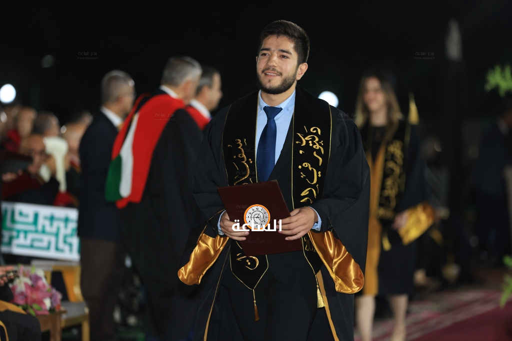 Madar Al-Saa Images 0.3577396439523174