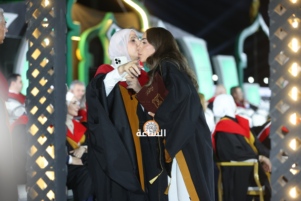 Madar Al-Saa Images 0.3479277390704013