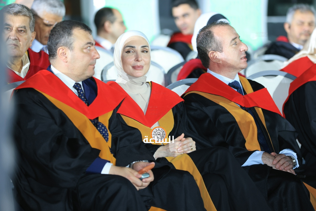 Madar Al-Saa Images 0.7126704061751182