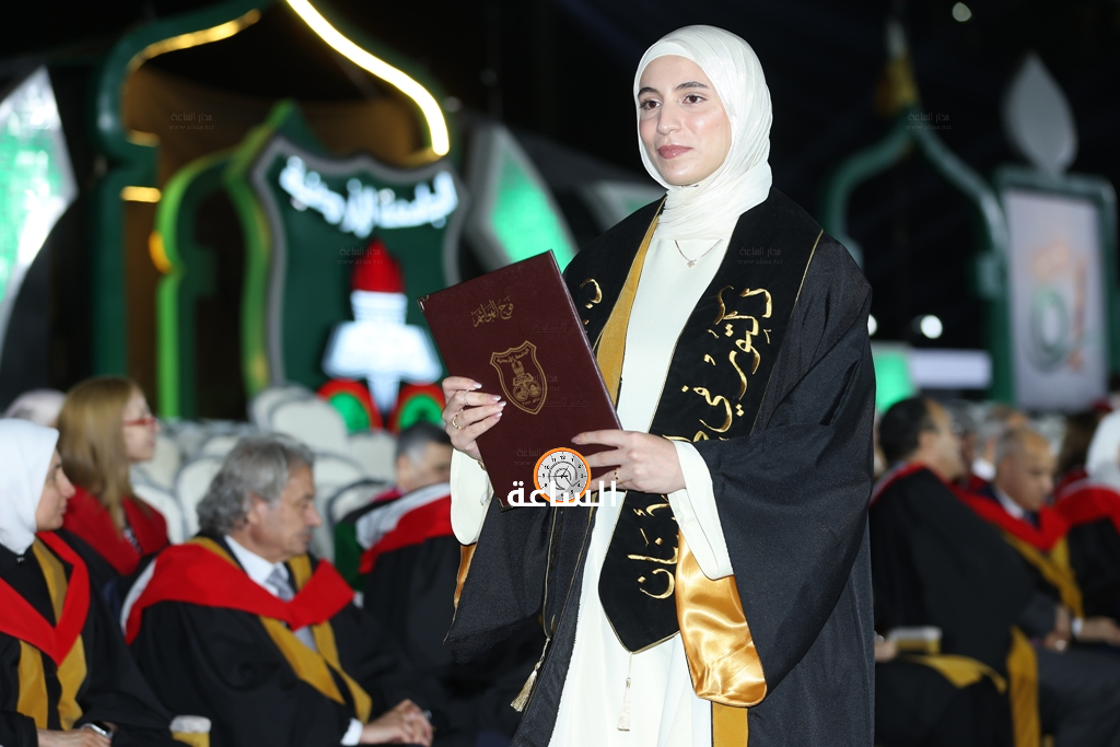 Madar Al-Saa Images 0.8287366176689254